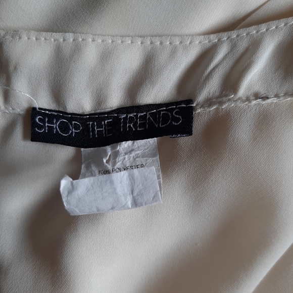 Shop the trends cream blouse - Picture 2 of 3